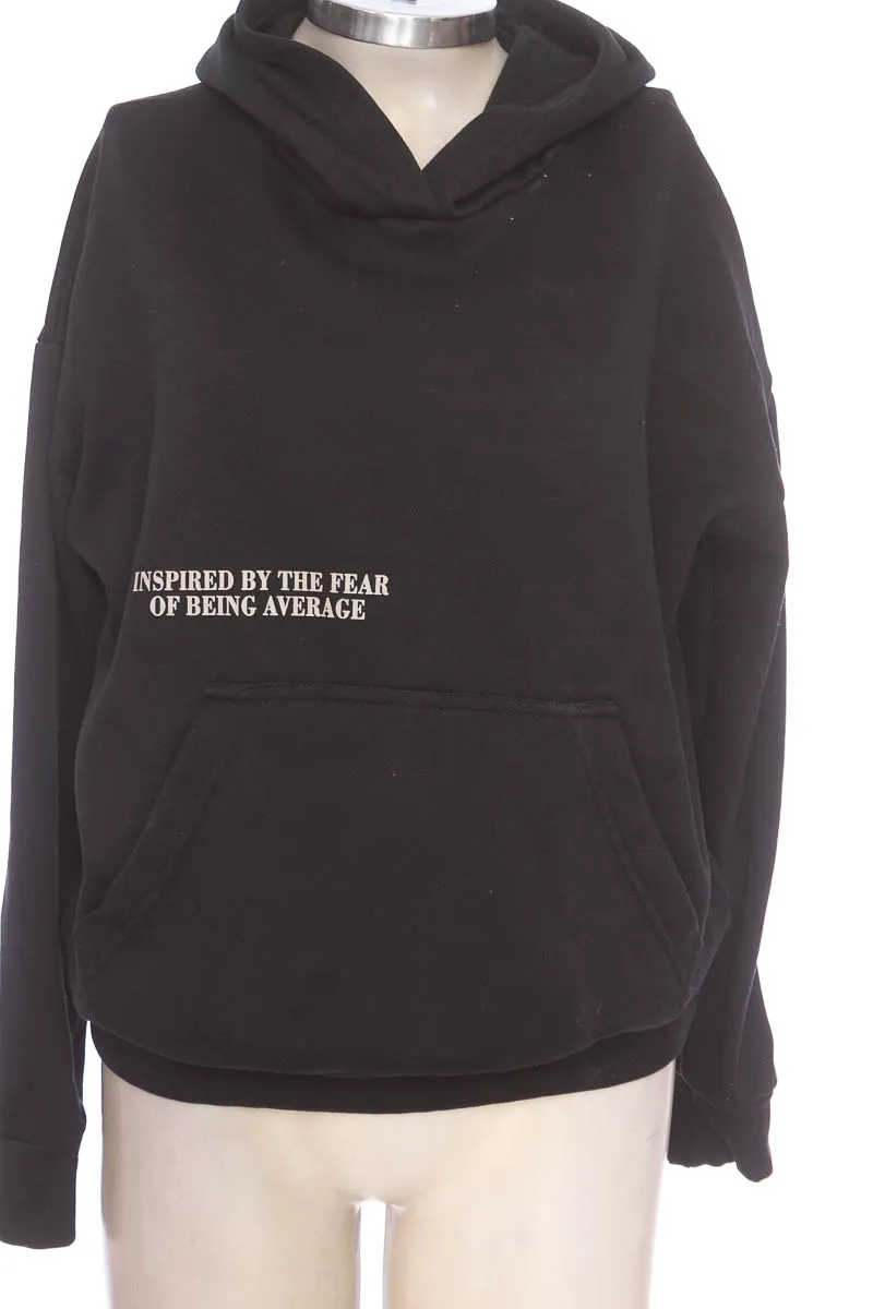 SWEATER COLOR NEGRO  NEMESIS