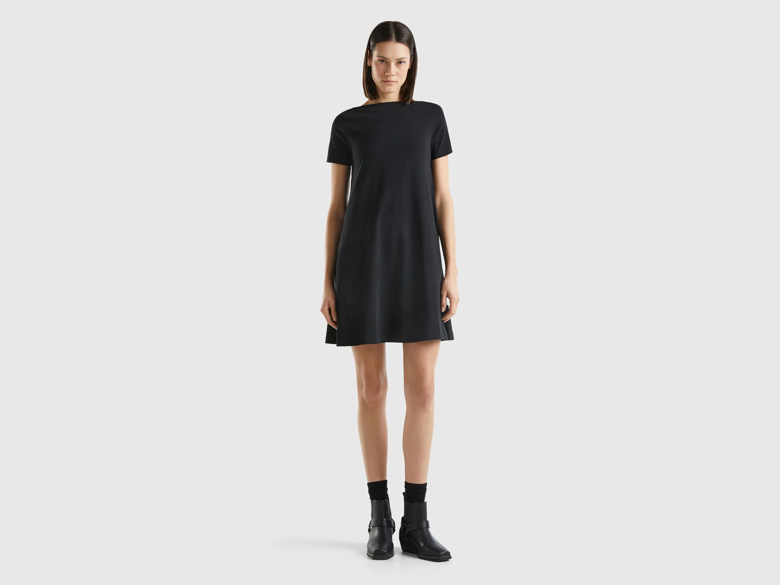 Vestido corto evasé