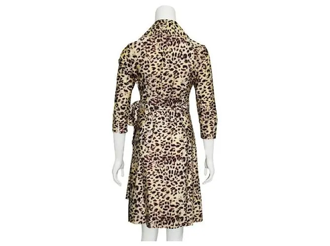 Vestido cruzado de seda con estampado de leopardo de Diane Von Furstenberg 