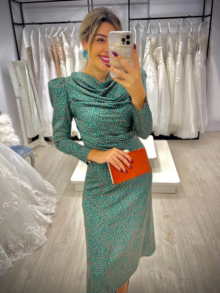 Vestido evasé frunces