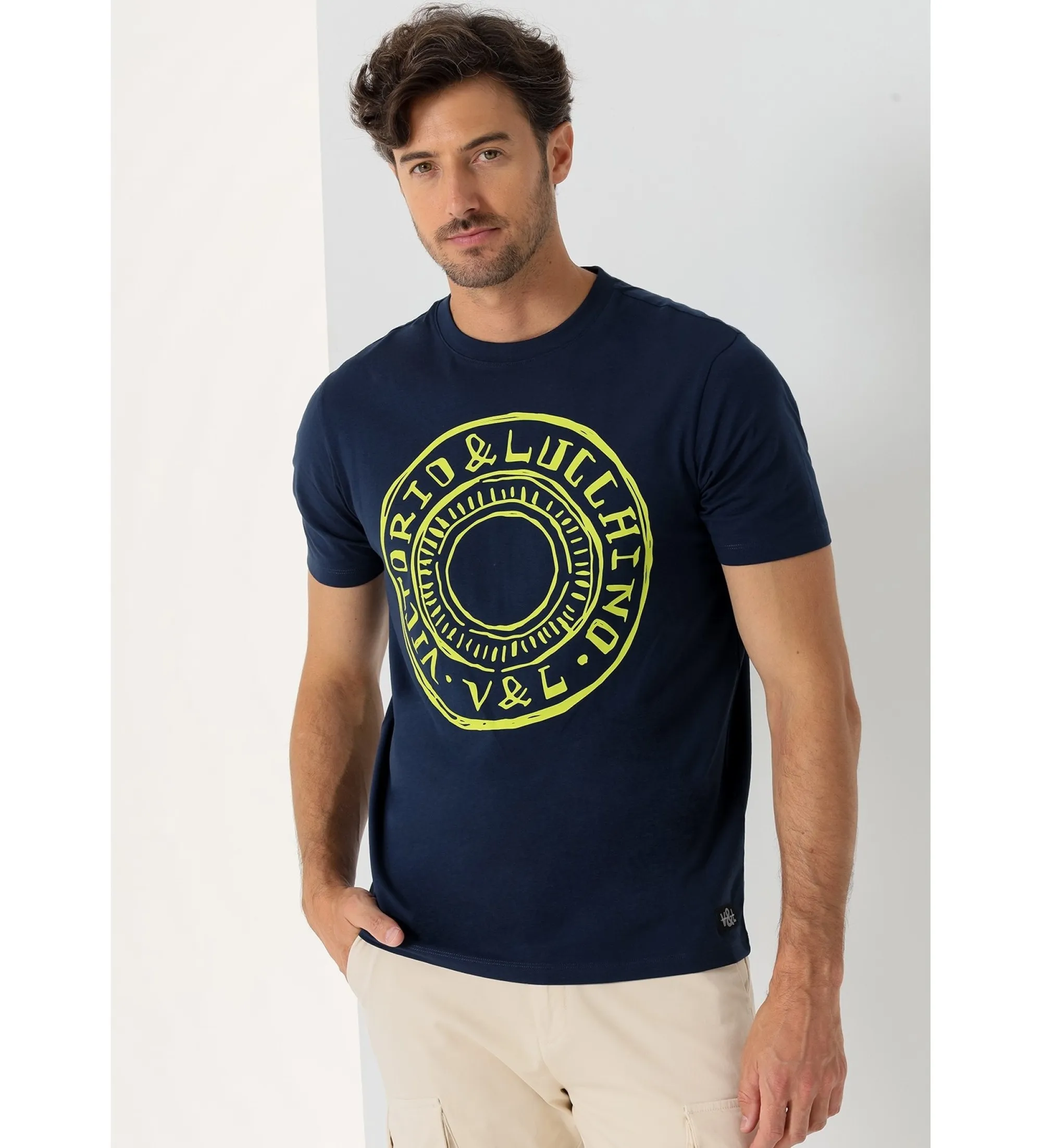 VICTORIO & LUCCHINO, V&L CAMISETA DE MANGA CORTA CON DIBUJO LOGO AL CARBONCILLO