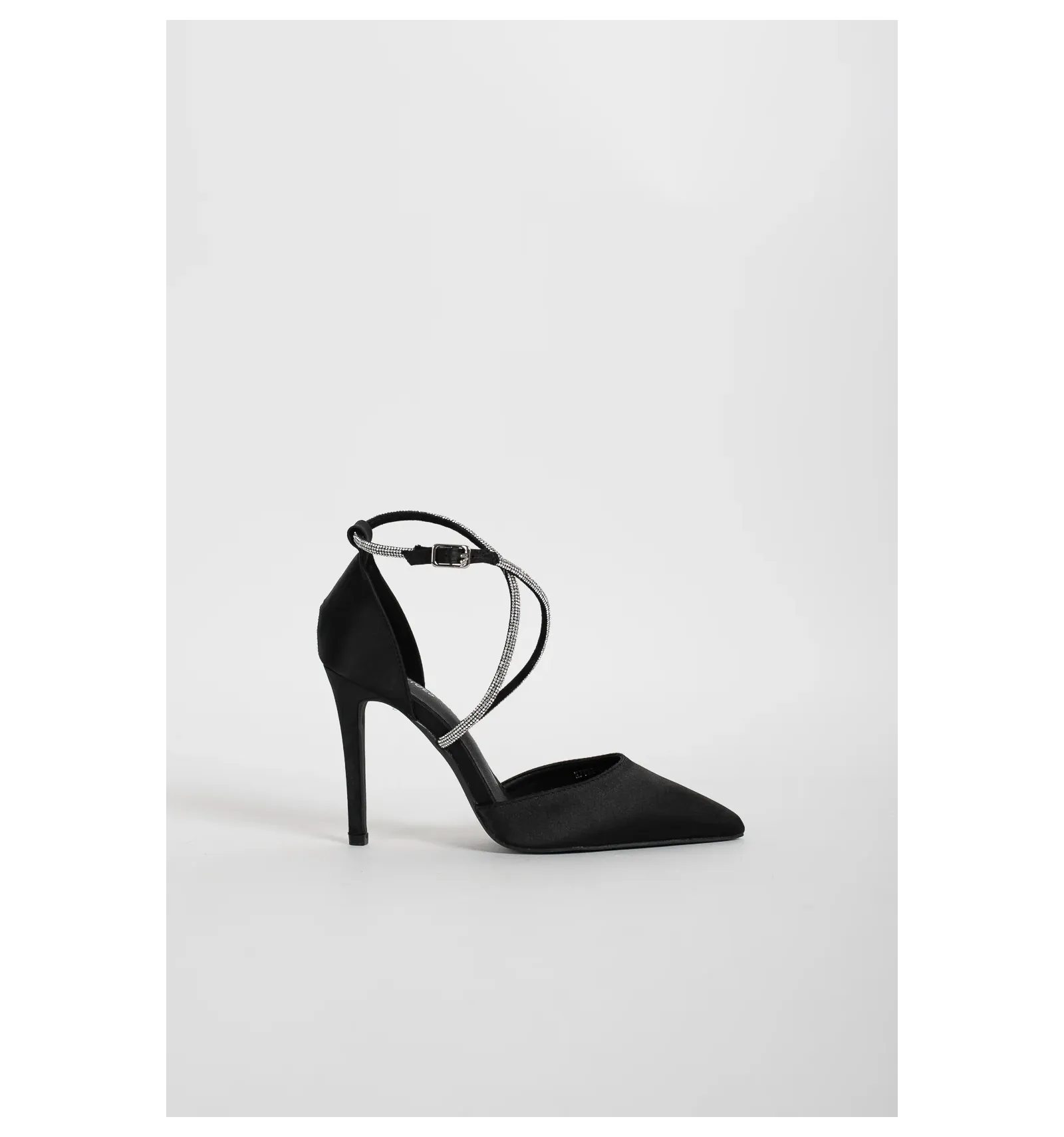 ZAPATO DE TACóN CARFU  NEGRO