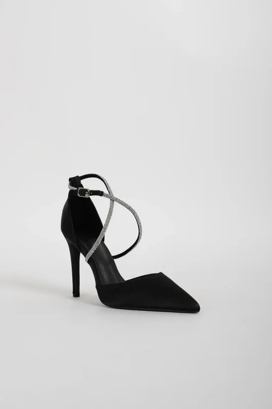 ZAPATO DE TACóN CARFU  NEGRO
