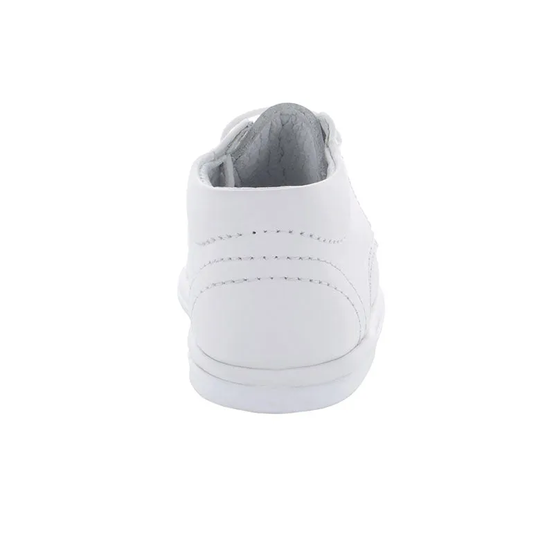 Zapato para nio blanco de agujeta con pespunte