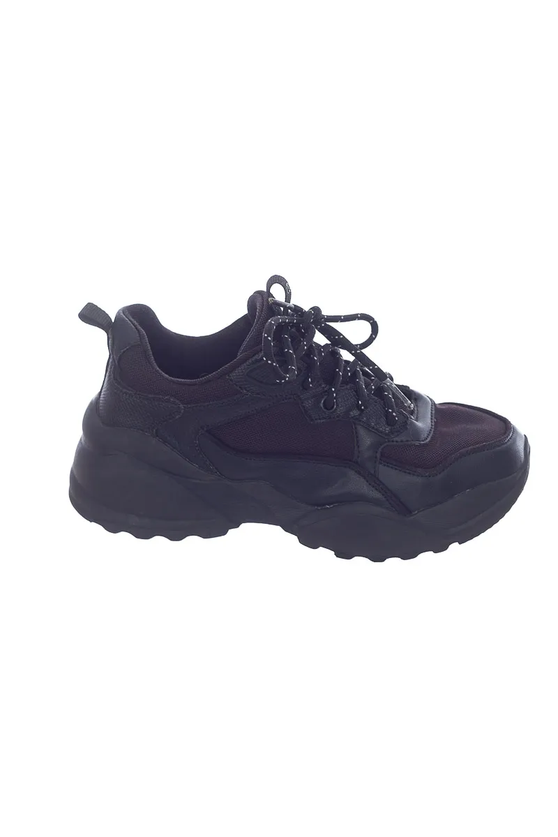 ZAPATOS COLOR NEGRO  SYBILLA