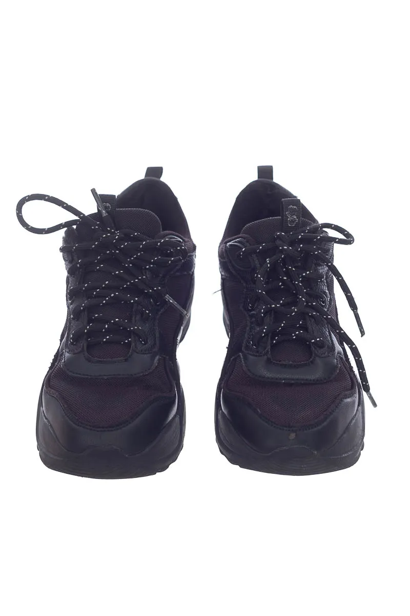 ZAPATOS COLOR NEGRO  SYBILLA